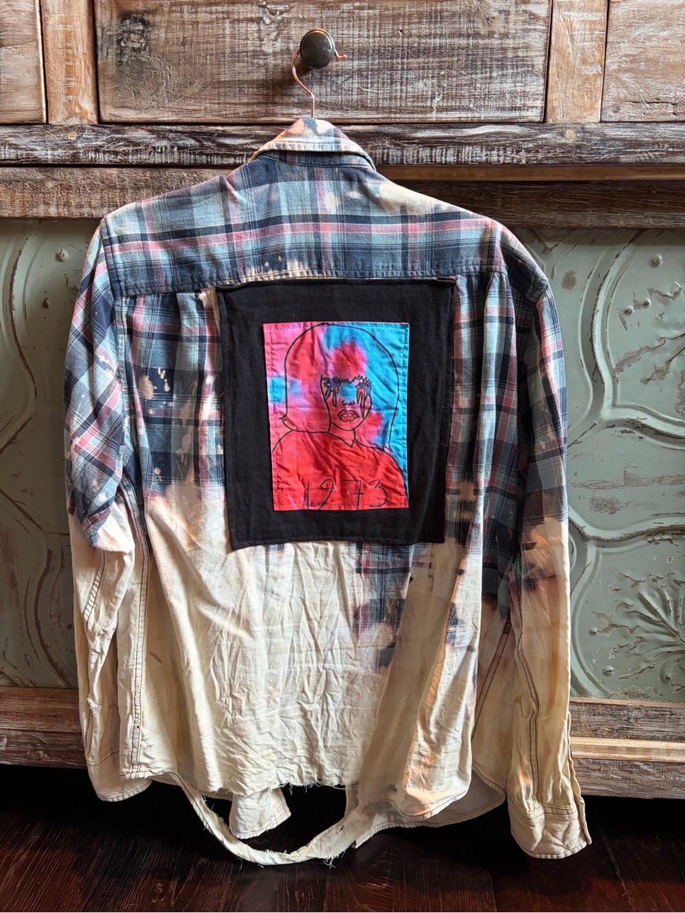 Women’s Two-Tone Plaid Flannel Shirt with Graphic Back Patch - Pink/Blue